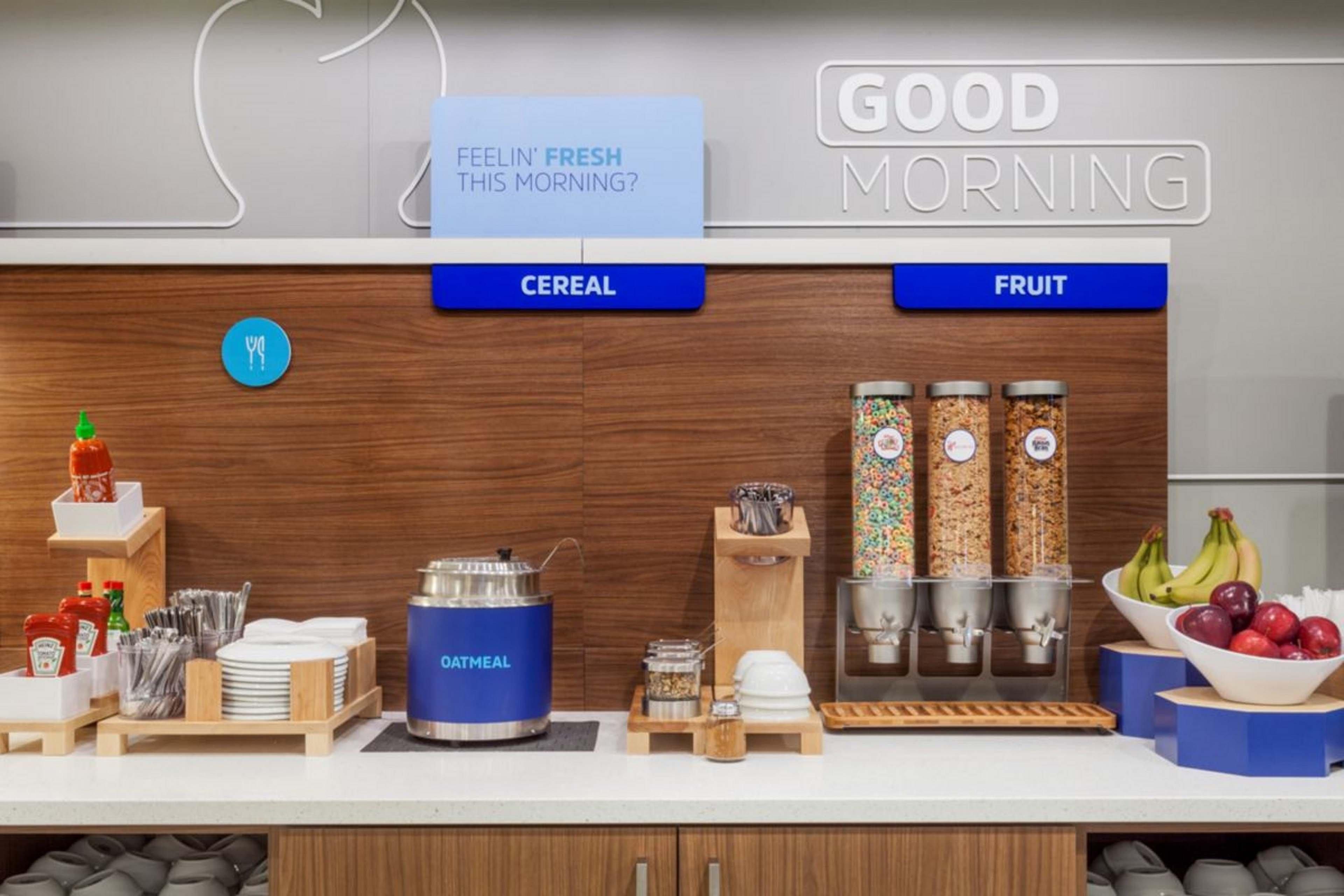 Holiday Inn Express & Suites Cleveland By Ihg Exteriör bild