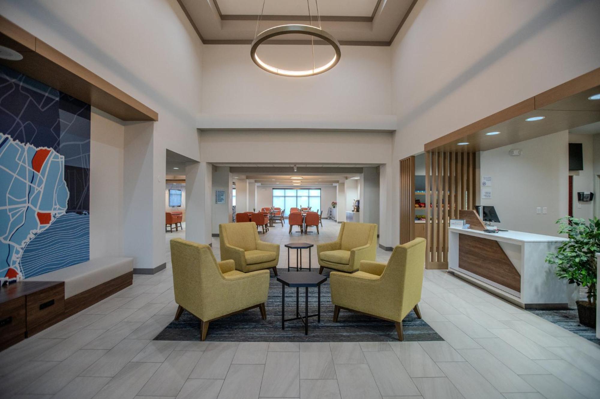 Holiday Inn Express & Suites Cleveland By Ihg Exteriör bild